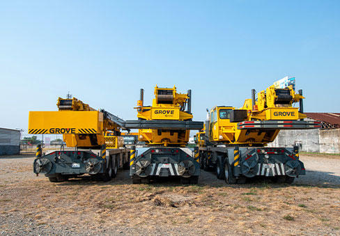 Modelos diferentes con brazo telescópico